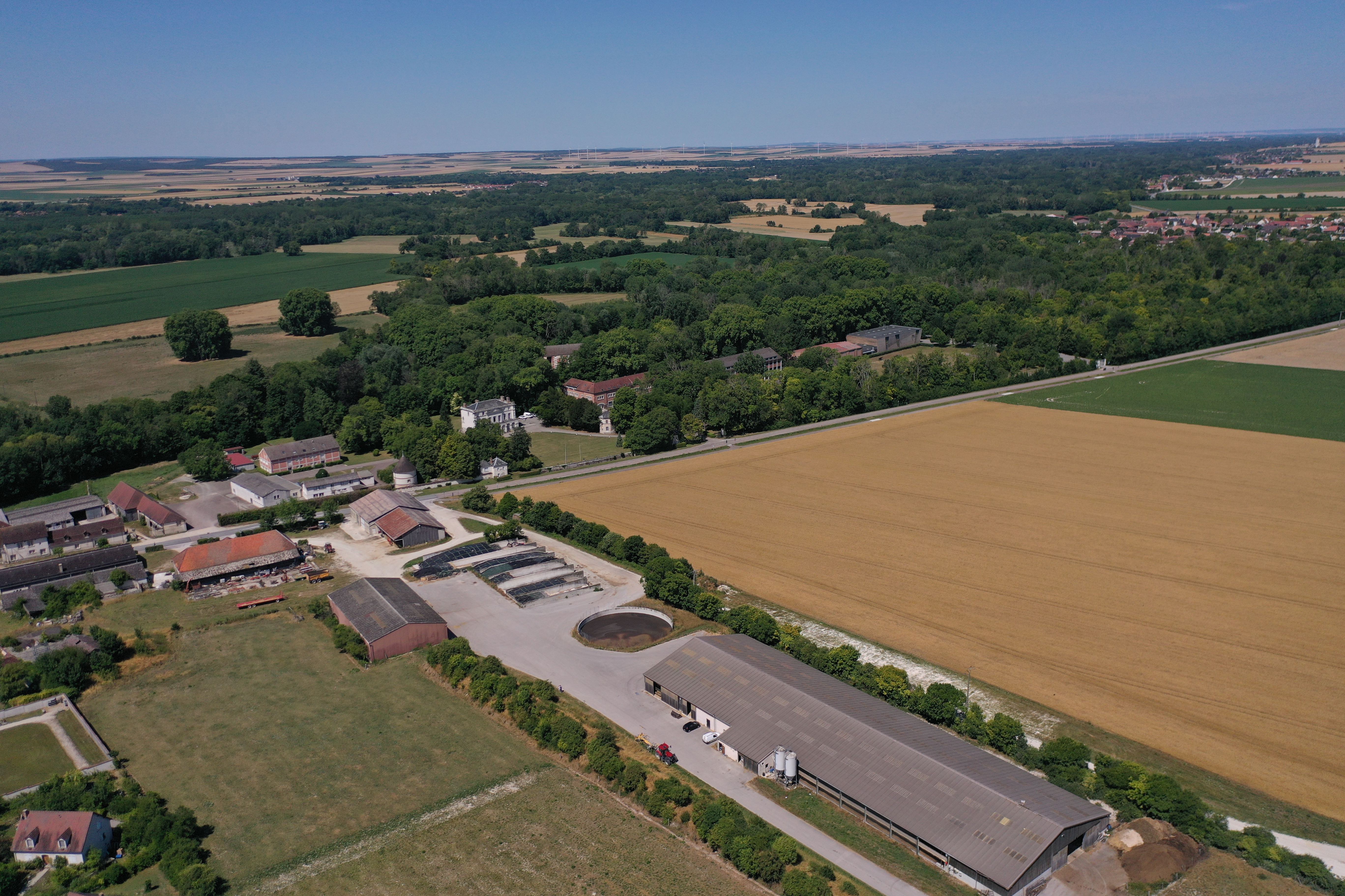 Vue aérienne de l'exploitation agricole Sainte-Maure